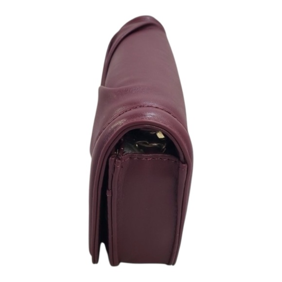🎄CHRISTMAS GIFTS🎄 NWT-BADGLEY MISCHKA-PLUM COLOR PLEATED CROSSBODY BAG - Picture 5 of 7